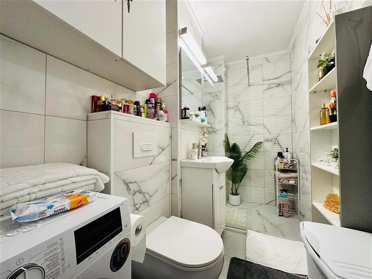 Apartament cu 2 camere decomandat în Iosia