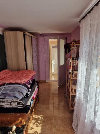 Casă individuală cu 4 camere cu Teren 1072 Mp în Răchitoasa