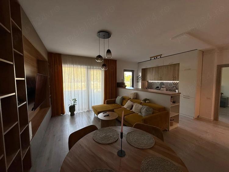 Apartament cu 2 camere decomandat în Central