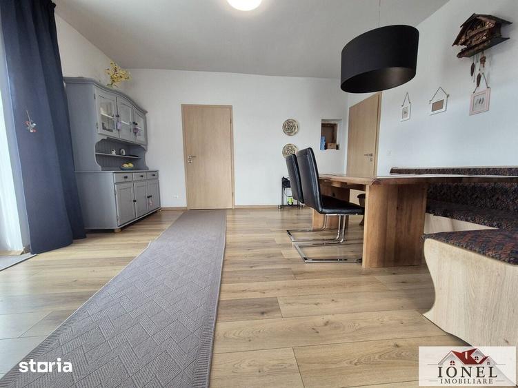 Casă cu Teren 106815 Mp în Central
