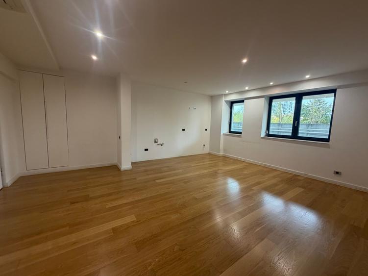 Apartament cu 2 camere decomandat în Aviației