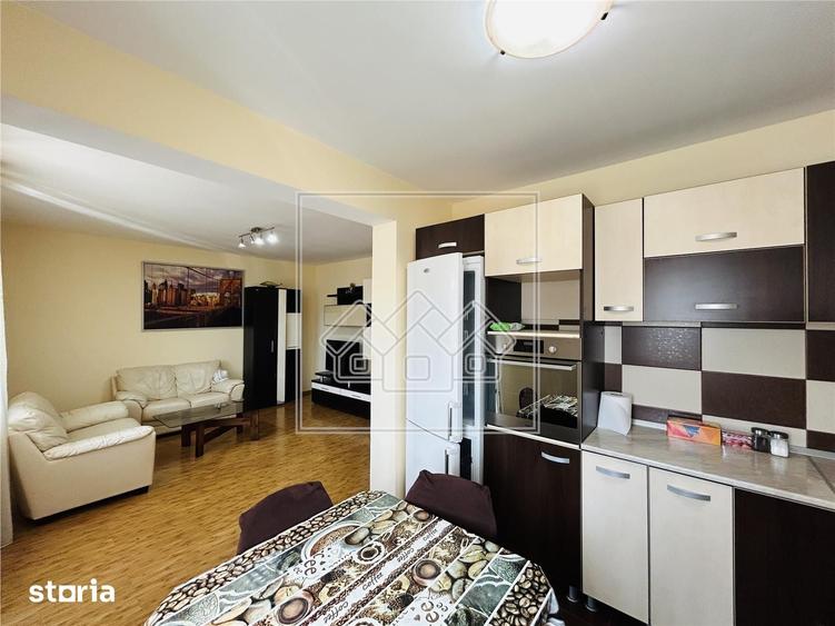 Apartament cu 3 camere în Terezian