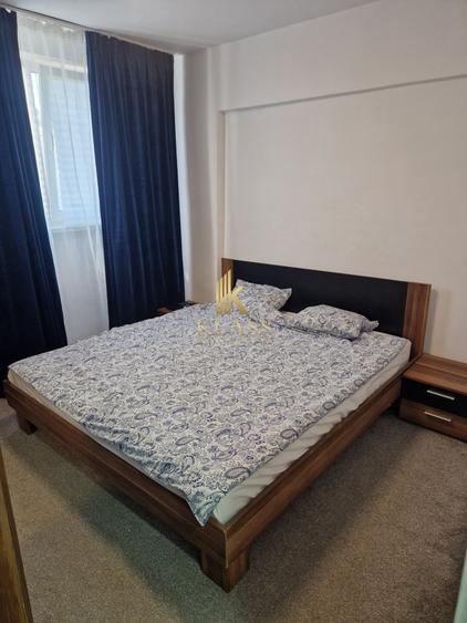 Apartament cu 3 camere decomandat, mobilat în Doamna Ghica