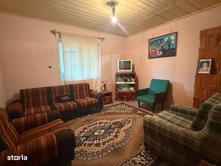Casă cu 4 camere în Cotu Ciorii