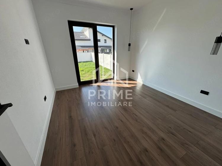 Casă cu 4 camere cu Teren 500 Mp în Micești