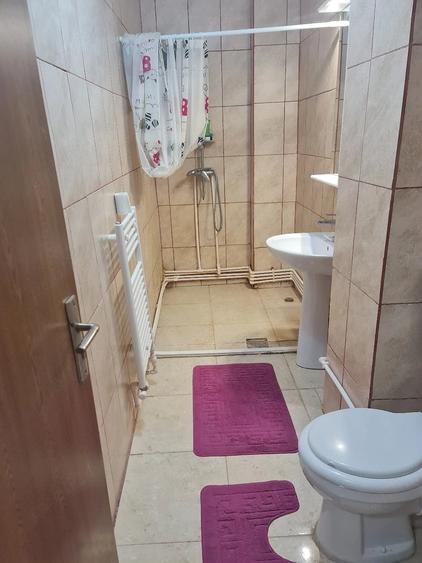 Apartament cu 2 camere decomandat în Autogară
