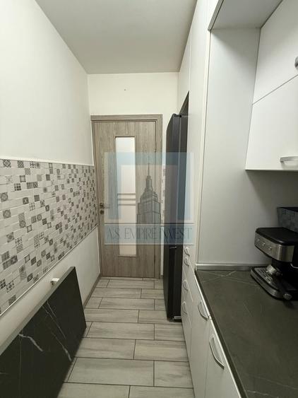 Apartament cu 2 camere semidecomandat în Centrul Civic