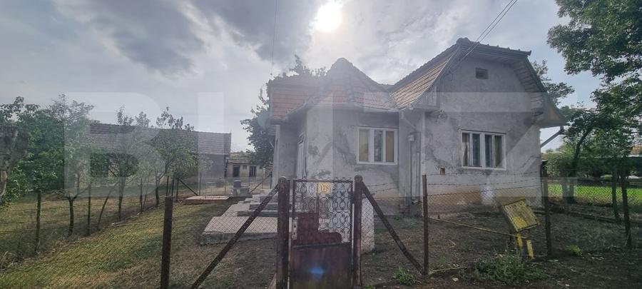 Casă individuală cu 2 camere cu Canalizare în Ceanu Mare