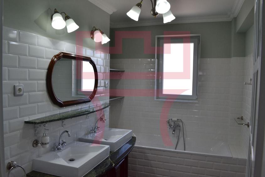 Apartament cu 4 camere decomandat, mobilat în Mărăști