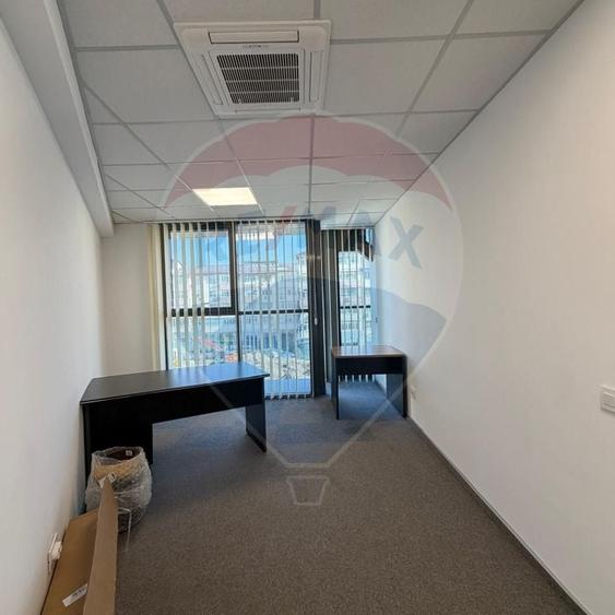 Birou, de 182.4700012207 mp, în Băneasa
