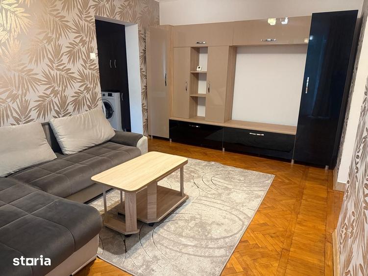 Apartament cu 2 camere semidecomandat în Aleea Trandafirilor