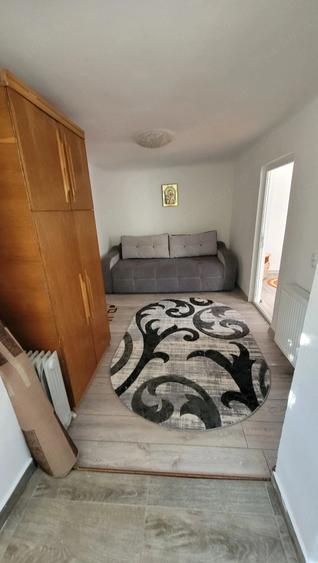 Casă cu 3 camere cu Teren 400 Mp în Bereasca