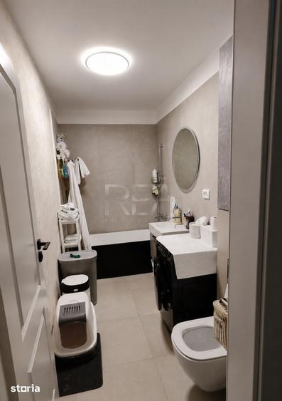 Apartament cu 3 camere decomandat în Colentina