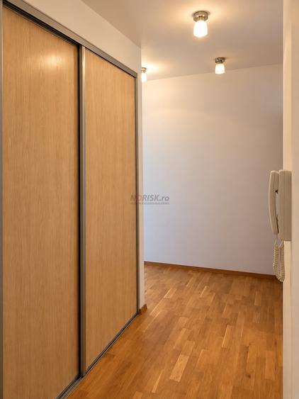 Apartament cu 3 camere decomandat, mobilat în Băneasa