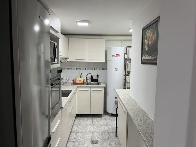 Apartament 3 camere de inchiriat - 12
