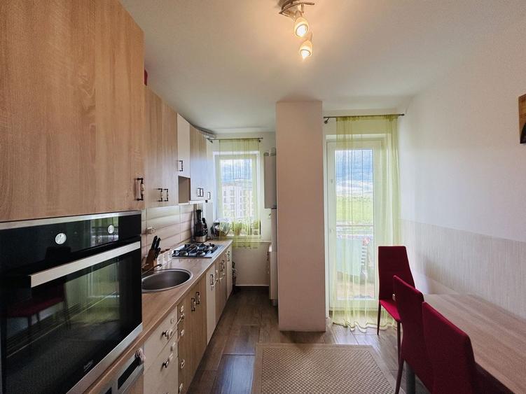 Apartament cu 2 camere decomandat, mobilat în Turnișor