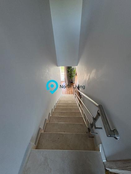 Apartament cu 3 camere în Sud-Est