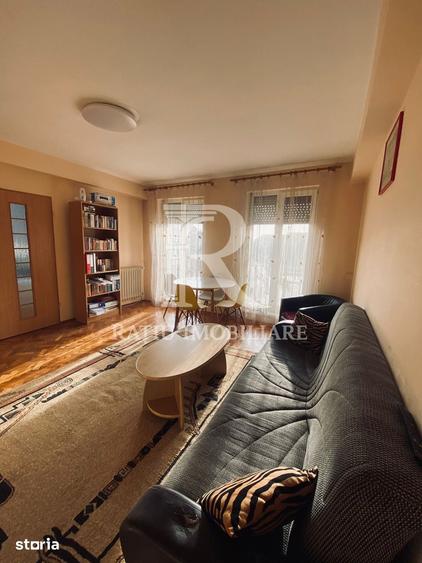 Apartament cu 4 camere decomandat în Ultracentral