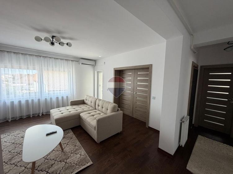 Apartament modern 2 camere + Pod + Parcare curte interioară - 1
