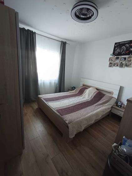 Apartament cu 2 camere decomandat în Miron Costin