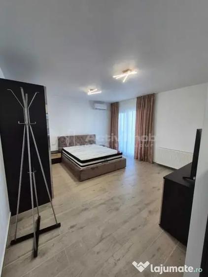 Garsonieră decomandată în Albert