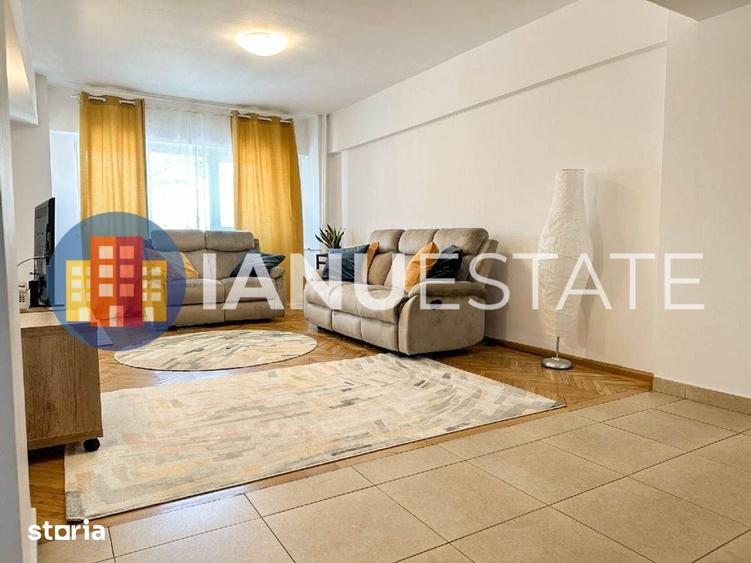 Apartament cu 4 camere decomandat în Romană