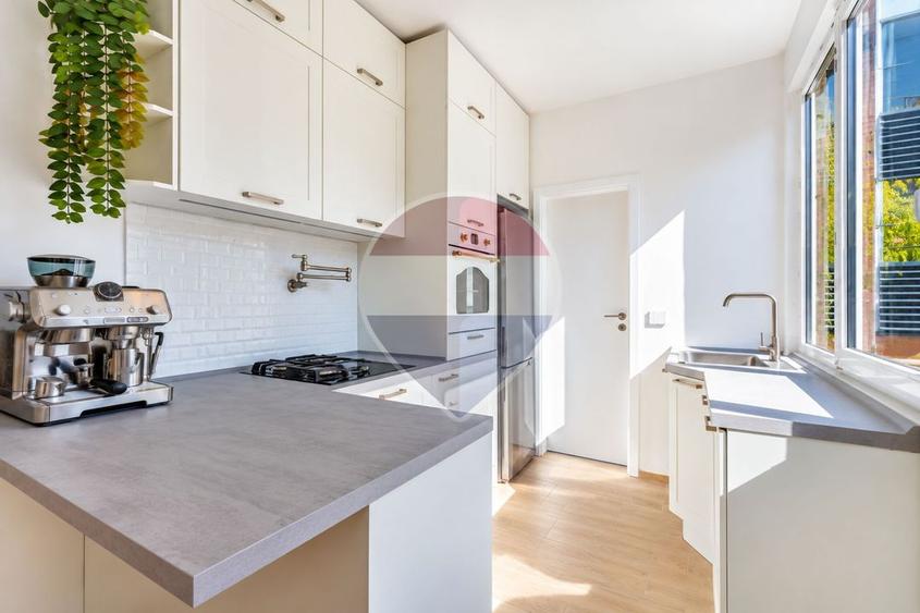 Apartament cu 3 camere decomandat în Semicentral