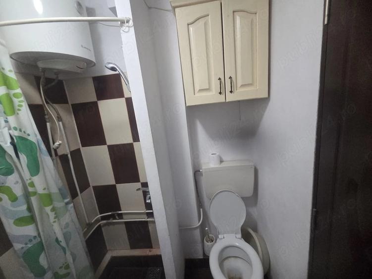 Garsonieră decomandată în Central