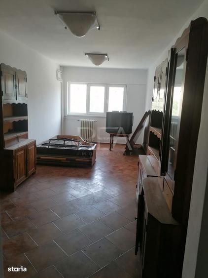 Apartament cu 3 camere decomandat în Gorjului