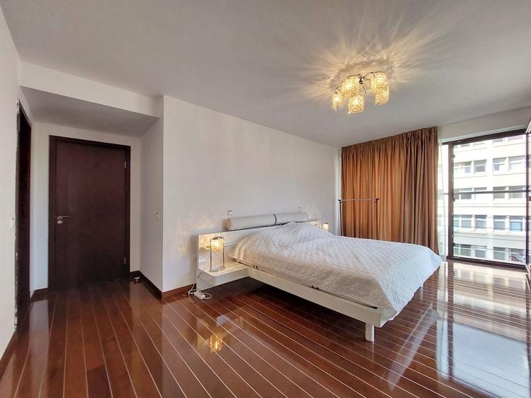 Apartament cu 4 camere decomandat în Brașovul Vechi