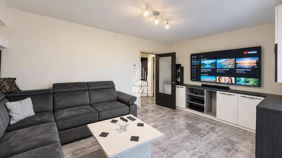 Apartament cu 3 camere în Drumul Taberei