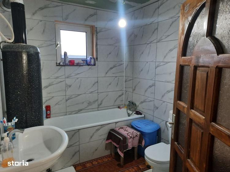 Casă cu 4 camere cu Teren 680 Mp în Micula