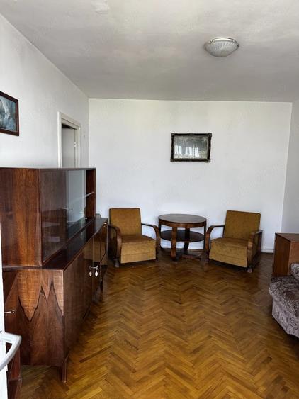 Apartament cu 2 camere nedecomandat în Central