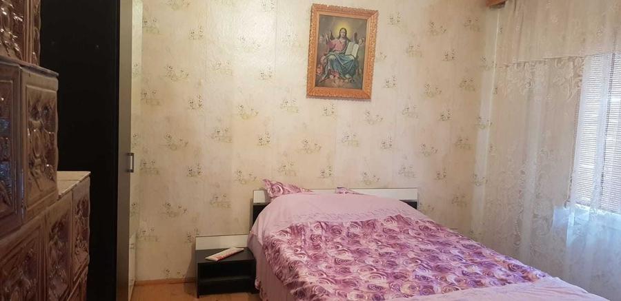Casă cu 3 camere în Oglinzi