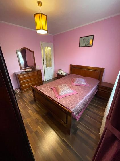 Apartament cu 2 camere decomandat în Inel I