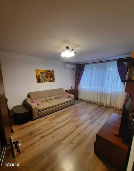 Apartament cu 2 camere decomandat în Berceni