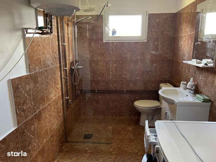 Casă cu 4 camere decomandat cu Teren 2700 Mp în Bocsig