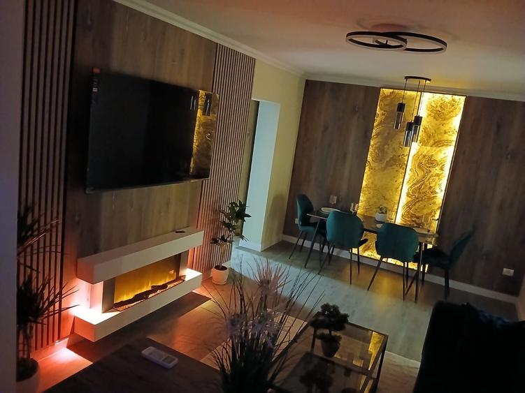 Apartament cu 2 camere semidecomandat în Exterior Vest