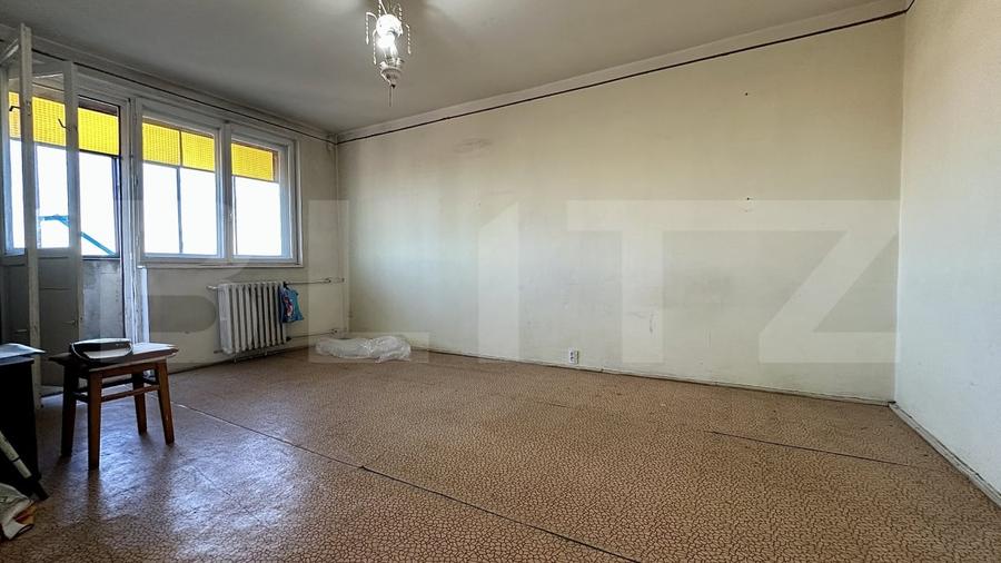 Apartament cu 3 camere decomandat în Nufărul