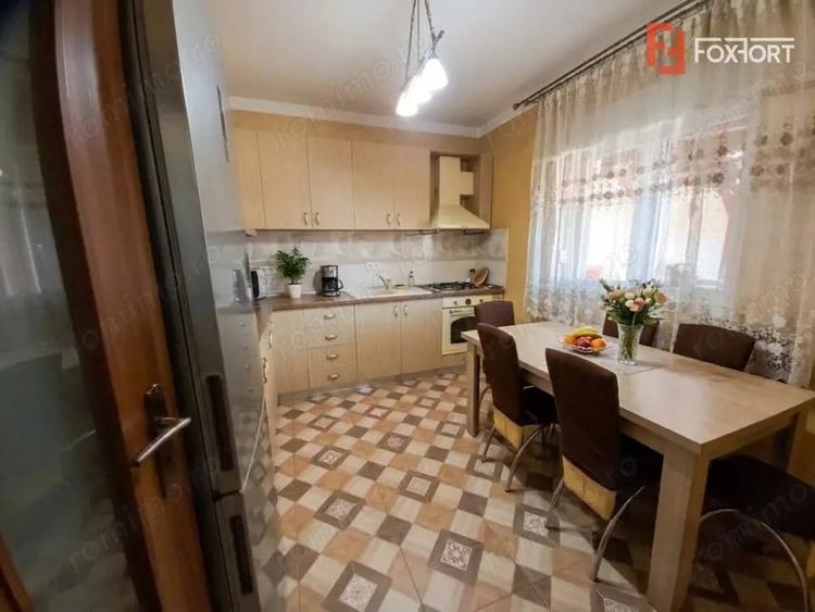Casă cu Teren 400 Mp în Kuncz