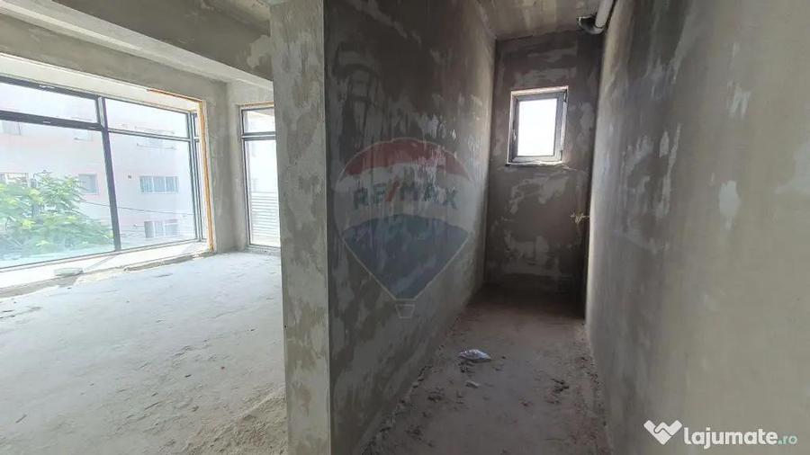 Spațiu comercial, de 91 mp, în Central