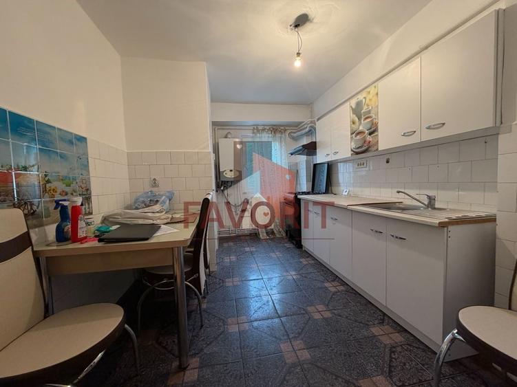Apartament cu 4 camere decomandat, mobilat în Freidorf