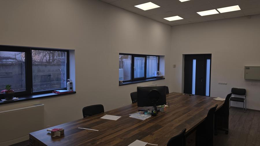 Spațiu comercial, de 125 mp, în Central