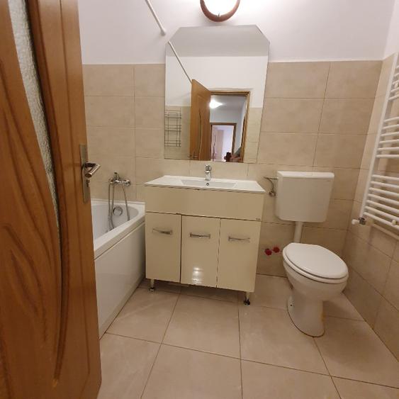 Apartament inchiriat 2 camere,decomandat,gaze,proprietar,Trocadero - 13