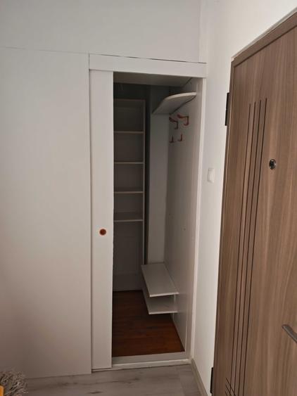 Apartament cu 3 camere semidecomandat în Semicentral