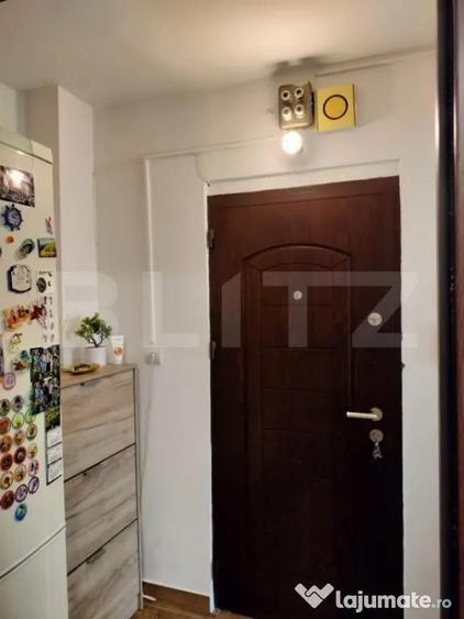 Apartament de vanzare, 2 camere Deva, zona centrala - 3