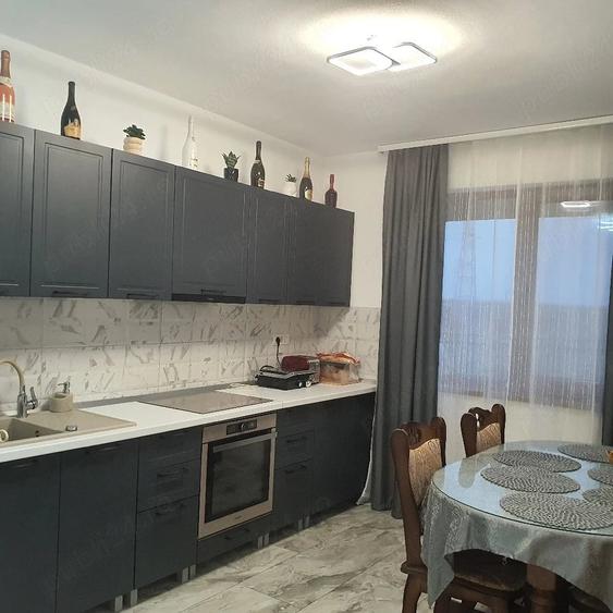 Casă cu Teren 430 Mp în Plopi