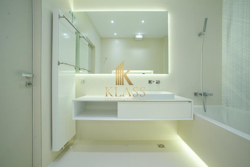 Apartament cu 4 camere decomandat, mobilat în Iancu Nicolae