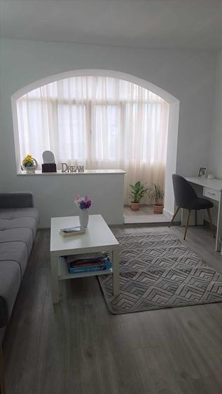 Apartament cu 2 camere decomandat în Unirii