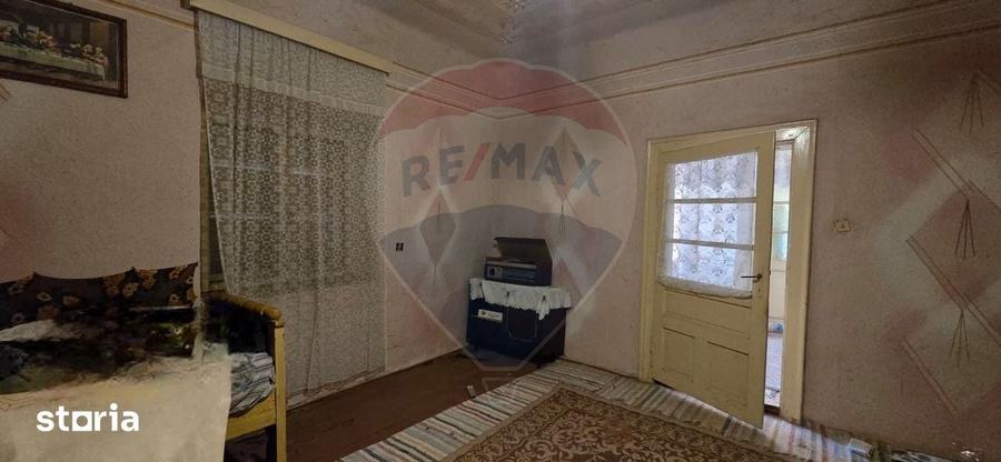 Casă cu 3 camere cu Teren 936 Mp în Socodor